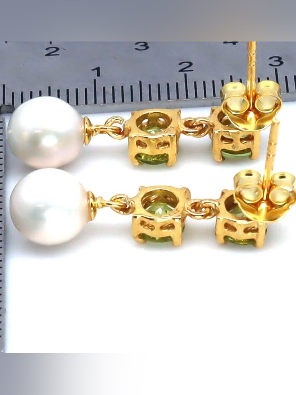 Peridot & Pearl Earrings 14k yellow Gold Electroplated on 925 - Picture 4 of 8